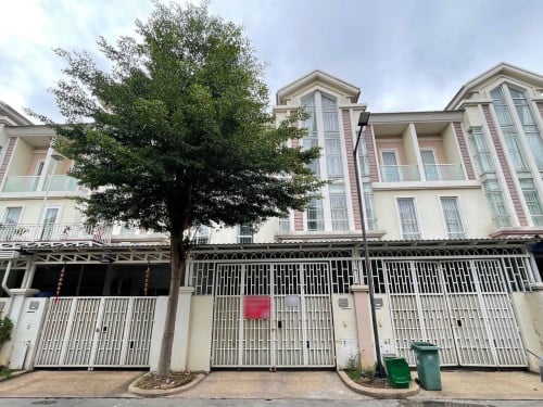 Link house for rent at borey Chipmong SenSok