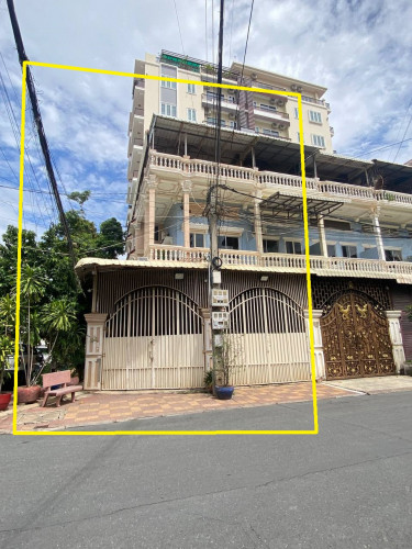 ផ្ទះល្វែងកែងសម្រាប់ជួលនៅ ក្បែរសាលាវ៉ាន់ដា