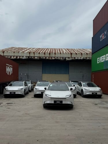 🚘:ចូលថ្មី New TOYOTA BZ5