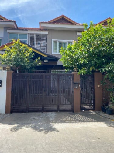 Link-House For Sale in Bassac Garden City