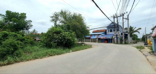 ដីកែងលក់បន្ទាន់ ៖ នៅពោធិ៍​សែន​ជ័យ​ រាជធានីភ្នំពេញ