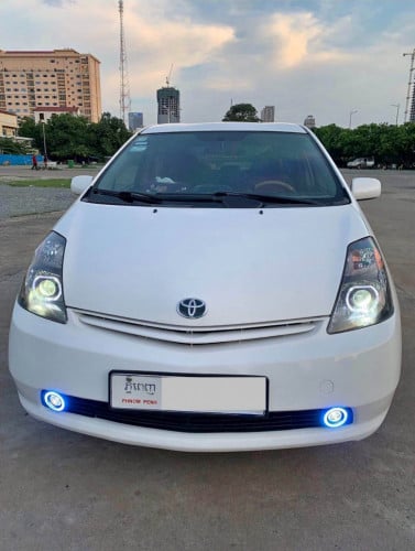 Priusថ្មីៗសម្រាប់ជួល