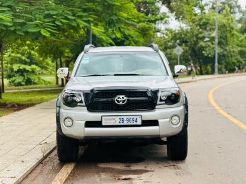 សួរស្តីបងប្អូនពុកម៉ែខ្ញយំចង់លក់ឡានមួយគ្រឿងប្រភេទTacomaឆ្នាំ2008ប៉ុង1តំលៃ16900$ចរចារប្រភេទឡានថ្មីសុីន