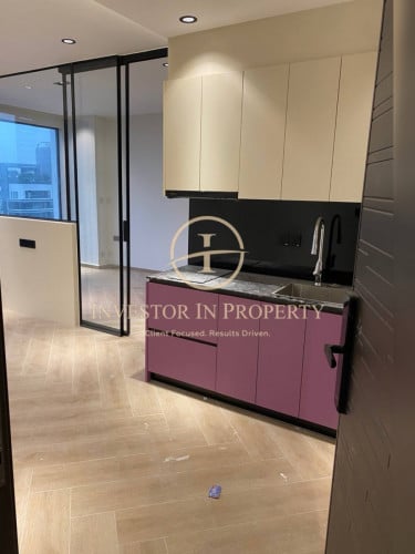 Brand New Resale Apartment – 36th Floor! In the Heart of Phnom Penh!