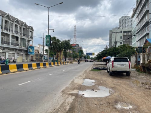 Land for Sale Along Main Road Chea Sophara Street