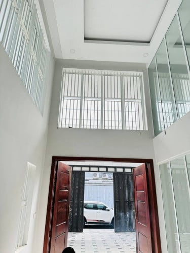 អគារសម្រាប់ជួល ៖ ទីតាំងក្រោយសាលាវ៉ាន់ដា រាជធានីភ្នំពេញ