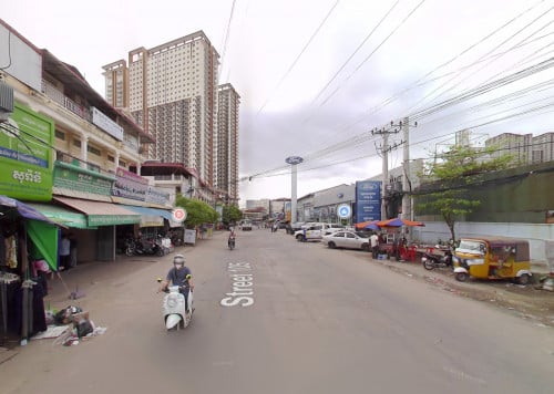 ផ្ទះអាជីវកម្មលក់បន្ទាន់ ជិតផ្សារធំទួលសង្កែ - $295,000