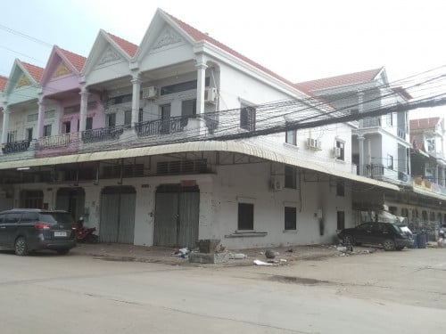 ផ្ទះអាជីវកម្មសម្រាបជួល Business house for rent