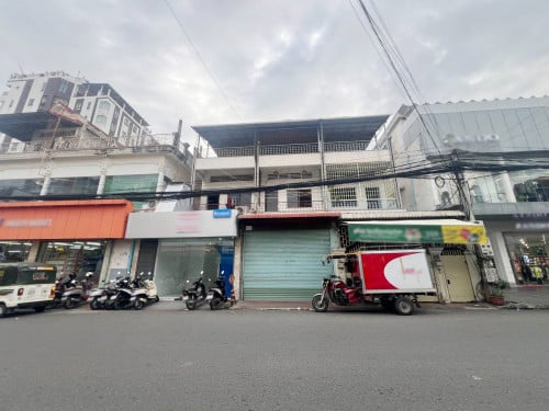 ផ្ទះអាជីវកម្ម សម្រាប់ជួល នៅសង្កាត់ទួលទំពូង១ | Shop house for rent at Sangkat Toul Tom pung 1