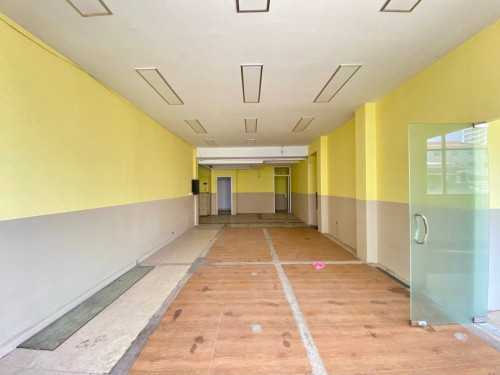 Spacious Shophouse for Rent in Daun Penh