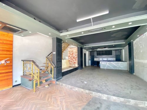 Spacious Shophouse for Rent in Daun Penh
