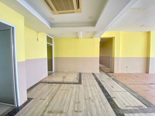 Spacious Shophouse for Rent in Daun Penh