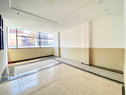Spacious Shophouse for Rent in Daun Penh