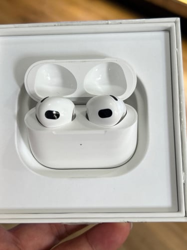 AirPods 3rd Generation 98% Full box