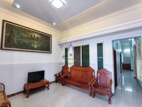 Beautiful house 2 bedrooms for rent in Boeng Tompun