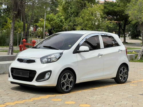 Kia morning 012Half full smartkey /(សៀមរាប)