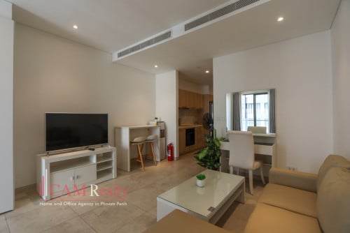 Studio condo on 14th floor for rent at Embassy Residences in Southern Tonle Basak