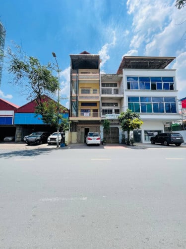 ផ្ទះសម្រាប់ជួល ផ្លូវទេពផន