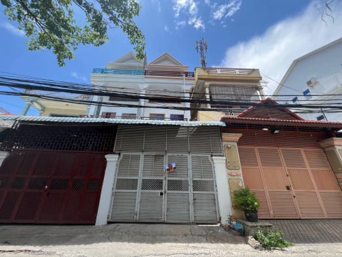ផ្ទះសម្រាប់ជួល | House for Rent