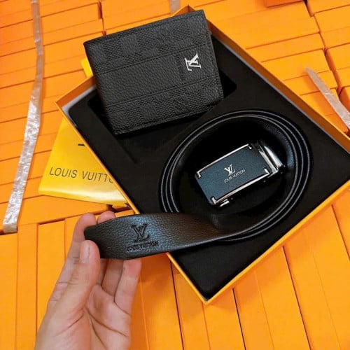 • ឈុតខ្សែក្រវ៉ាត់និងការបូកលុយ LV😍 មានប្រអប់ full set 😊