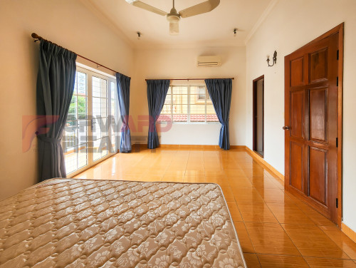 🏡5 Bedrooms Villa for Rent-Phsar Doem Tkhov Area