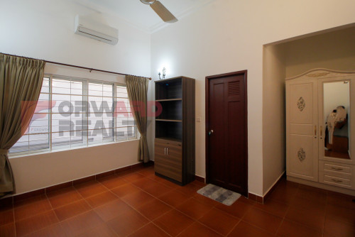 🏡5 Bedrooms Villa for Rent-Phsar Doem Tkhov Area