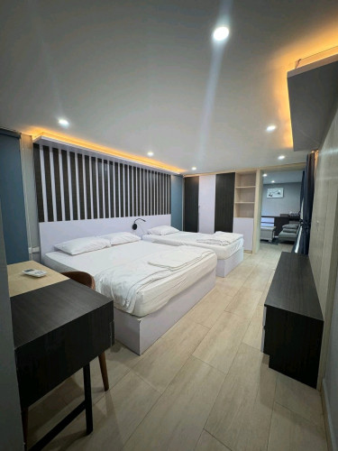 Boutique For Rent