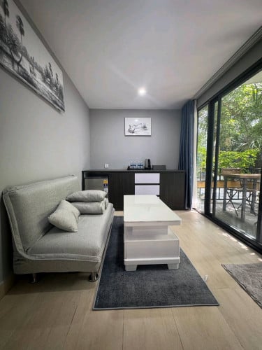 Boutique For Rent