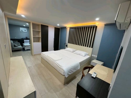 Boutique For Rent