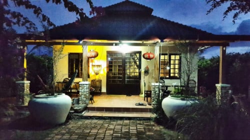 Kampot best deal: house+bungalow