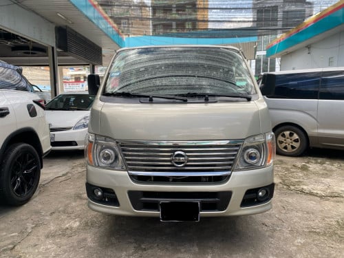 លក់ប្រញាប់លុយ Nissan Urvan 12កៅអី 2007