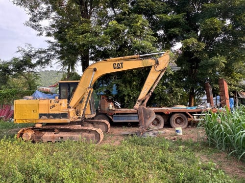 លក់ឡាននិងអិចស្កាបងៗគុណភាពនៅល្អ