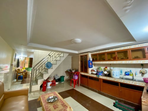 ផ្ទះ​លក់​បន្ទាន់​ខ្លាំង​តម្លៃ​ក្រោម​ទីផ្សារ​