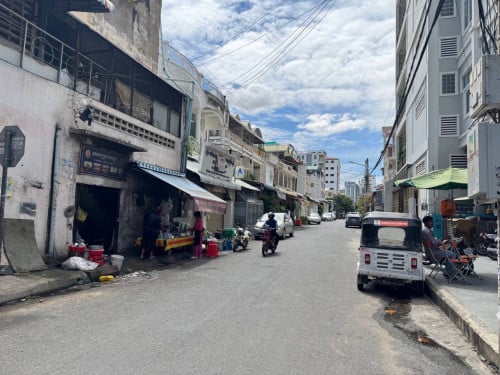 តម្លៃក្រោមទីផ្សារ