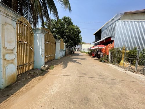 🏦House Available for Urgent Sale at a Special Price (Negotiable).