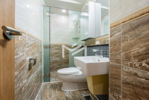 Condominium 2 Bedrooms For Rent in BKK1
