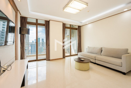 Condominium 2 Bedrooms For Rent in BKK1