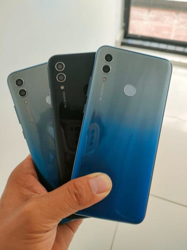 Honor 10 Lite Ram 6/128 សំណុំសុីន  ថ្មកាន់