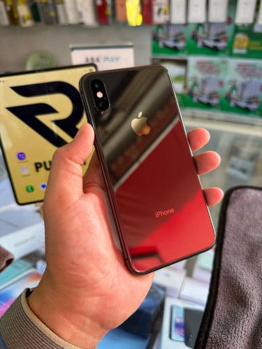 iPhone X. 64G នៅស្អាត​ ធានាម៉ាសុីន