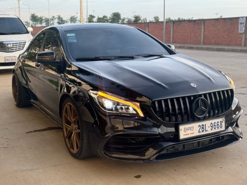 Mercedes Benz CLA45 2015