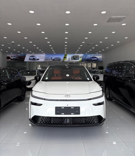 Toyota BZ3X 610Max(2025) ទើបមកដល់ថ្មីជាមួយក្រុមហ៊ុនLT Auto