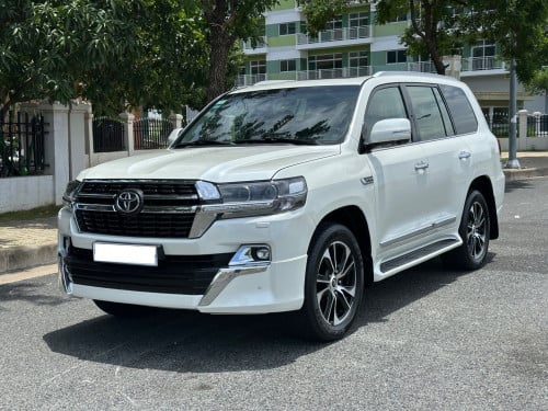 Toyota Land Cruiser Grand touring 2021