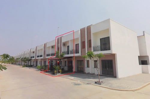 ផ្ទះវីឡាកូនកាត់សំរាប់លក់​