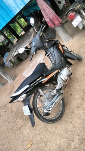 ម៉ូតូលក់ប្រញាប់លុយ