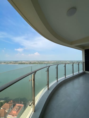 3 bedrooms Mekong River View