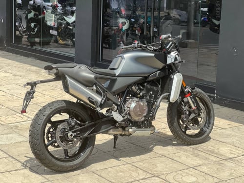 New 2024 Husqvarna Svartpilen 801 FOR SALES