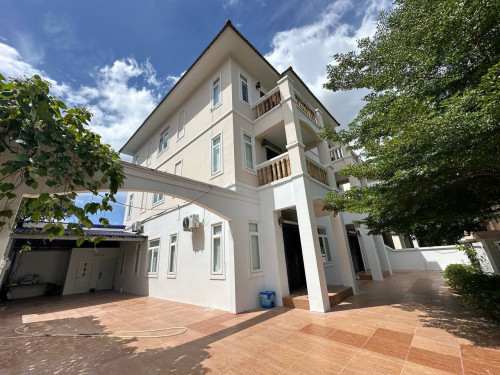 10 Bedrooms MODERN VILLA BOREY GRAND CHROY CHONGVAR near ABA 6A បុរី Grand ជ្រោយចង្វារ