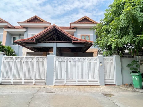 វីឡាកូនកាត់សម្រាប់ជួល | Link Villa for rent in Borey Basac Gaden City