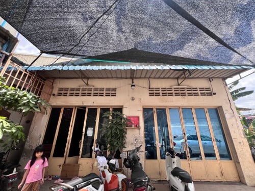 ផ្ទះលក់ នឹង ដីលក់ទីតាំងចំកណ្ដាលទីក្រុងភ្នំពេញ🌆