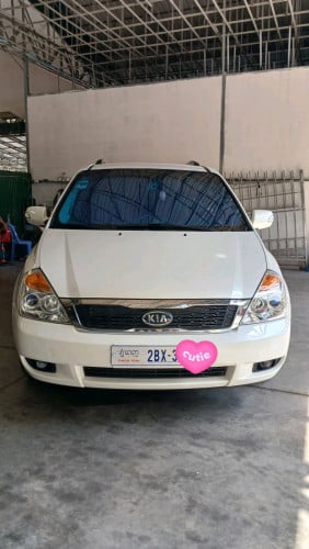 Kia canival GLX  2010
